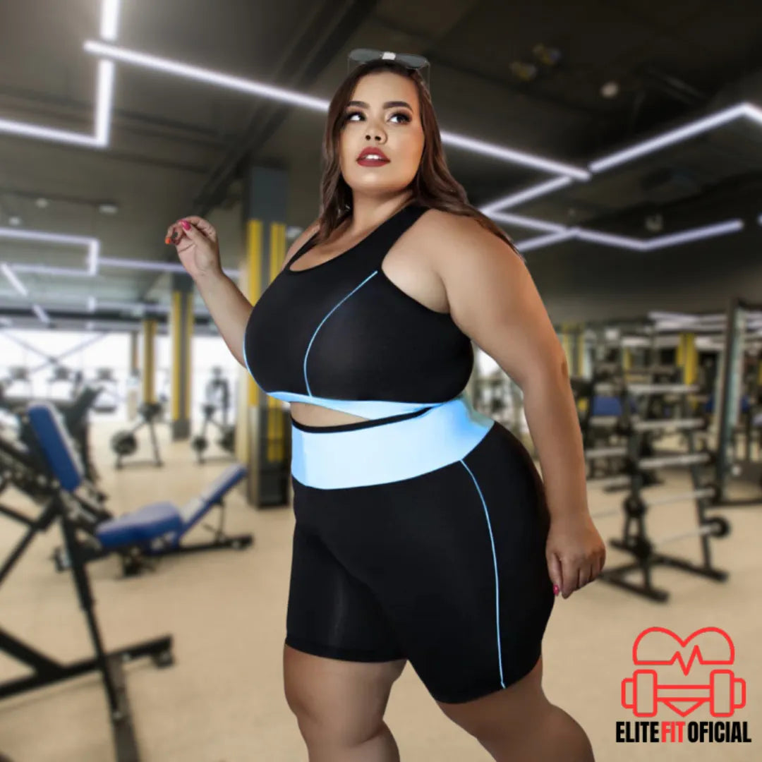 Conjunto feminino plus size com top e bermuda, ideal para liberdade de movimento.