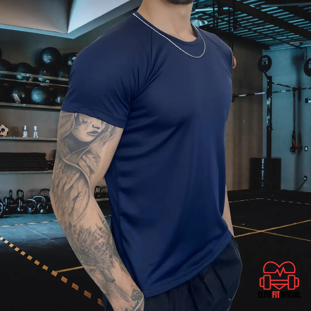 Kit com 5 camisetas masculinas sortidas, perfeitas para sua rotina ativa