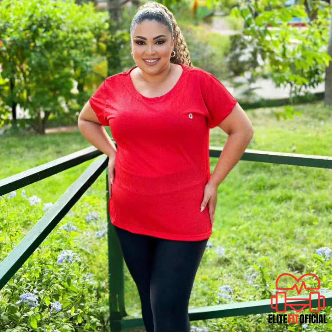  Camiseta plus size para academia, secagem rápida e conforto para treinar.