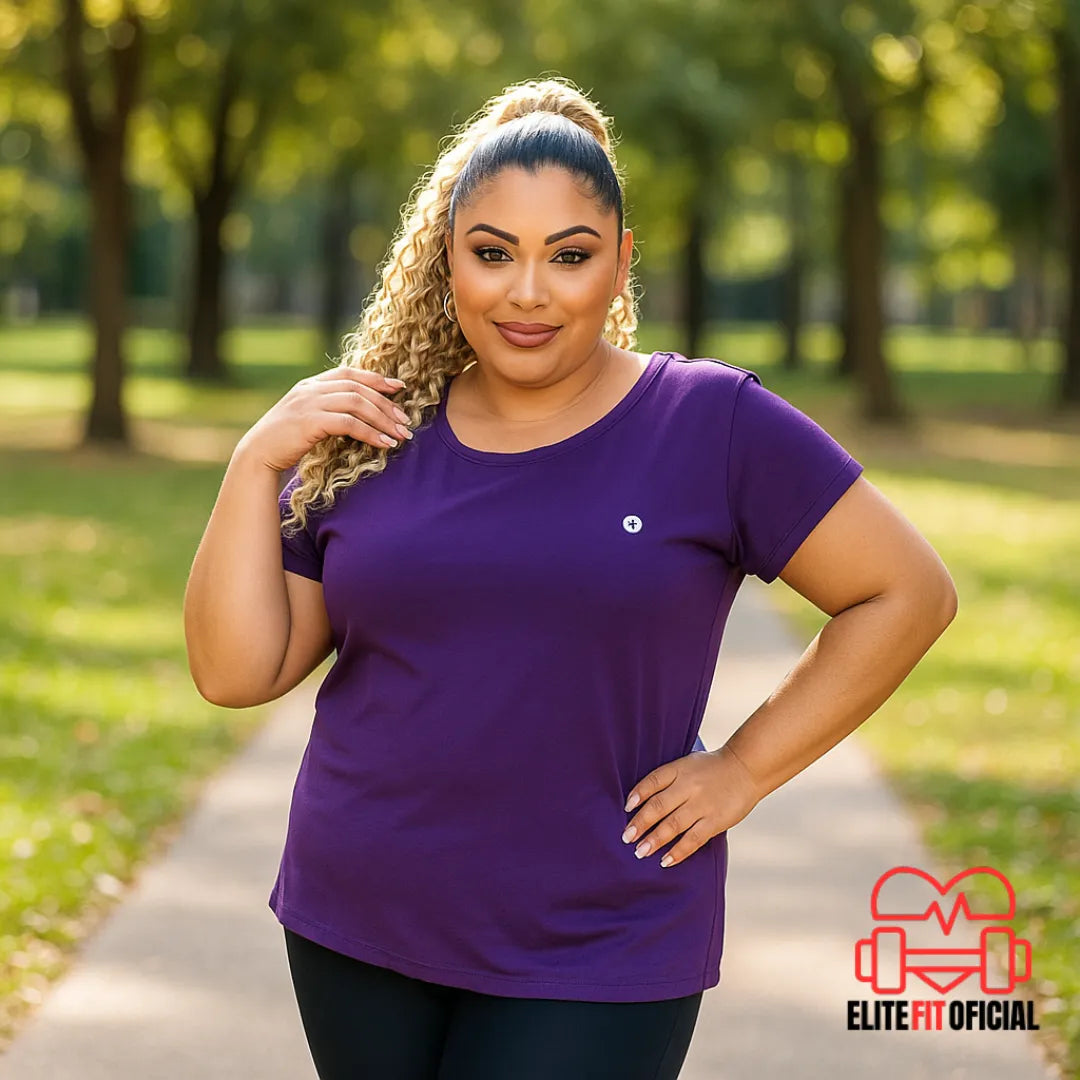 Camiseta feminina tamanho grande com toque suave e respirável