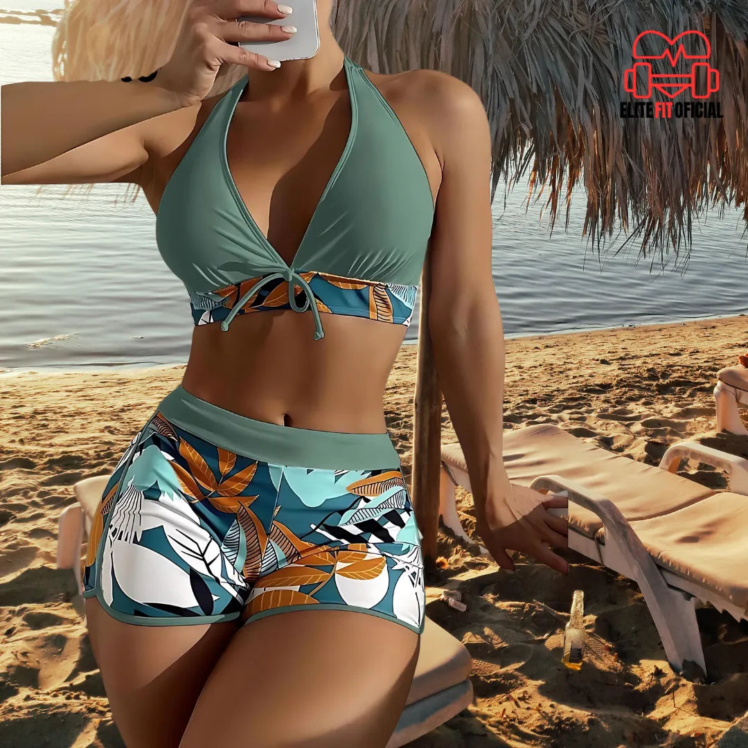 Conjunto fitness com estampa tropical e modelagem que abraça