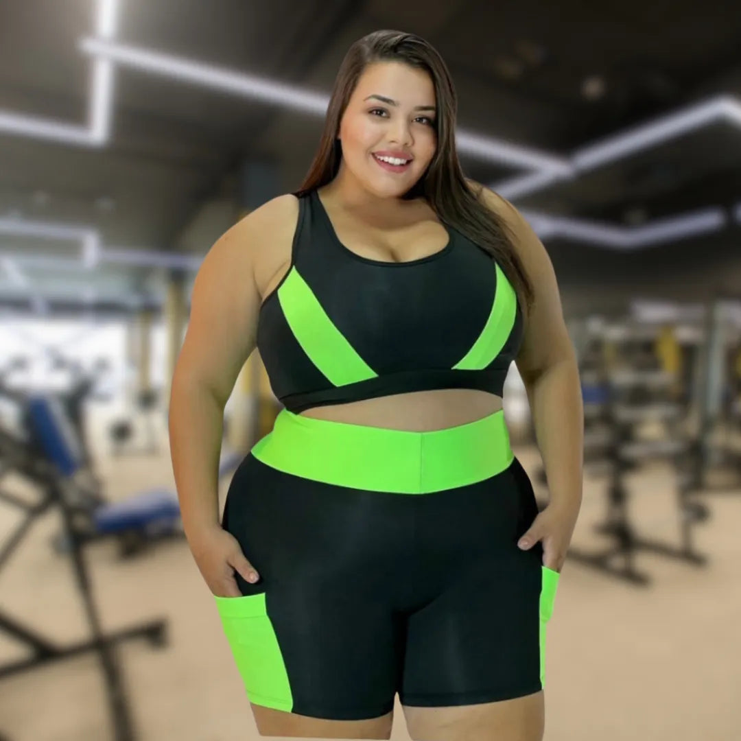 Conjunto fitness plus size com cós alto e tecido suplex premium, ideal para treinos intensos