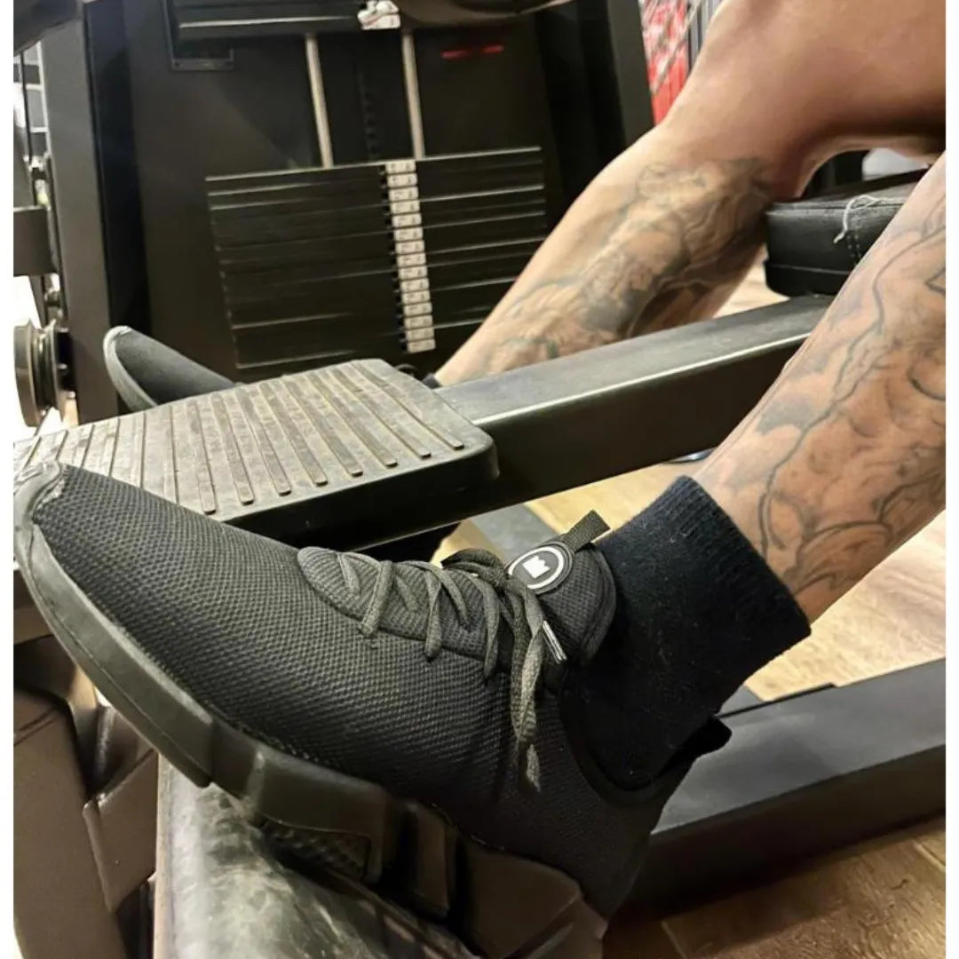 Tênis esportivo masculino leve e confortável, ideal para o dia a dia e caminhadas.
